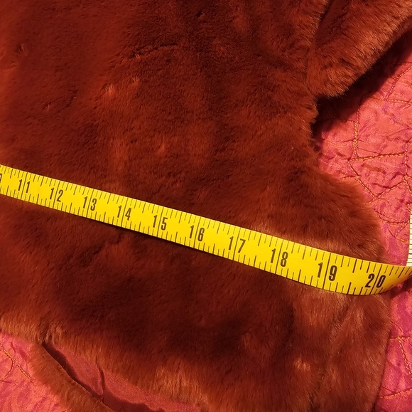 Burn red faux fur shrug - Picture 5 of 8